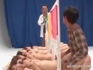 Warga asia telanjang kanak-kanak perempuan mendapatkan cunts dipaku dalam yang kotor filem pertandingan