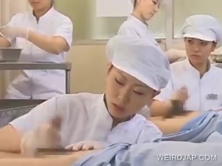 Japoneze infermiere pune me lesh organ seksual i mashkullit